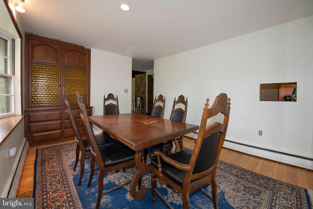 927 Herman Rd