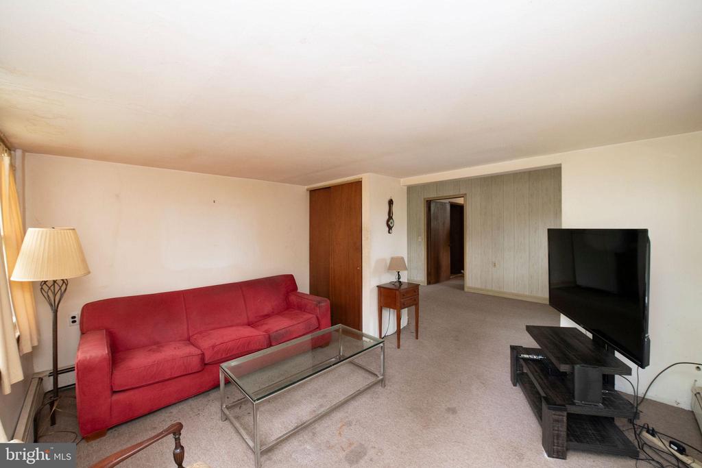 927 Herman Rd
