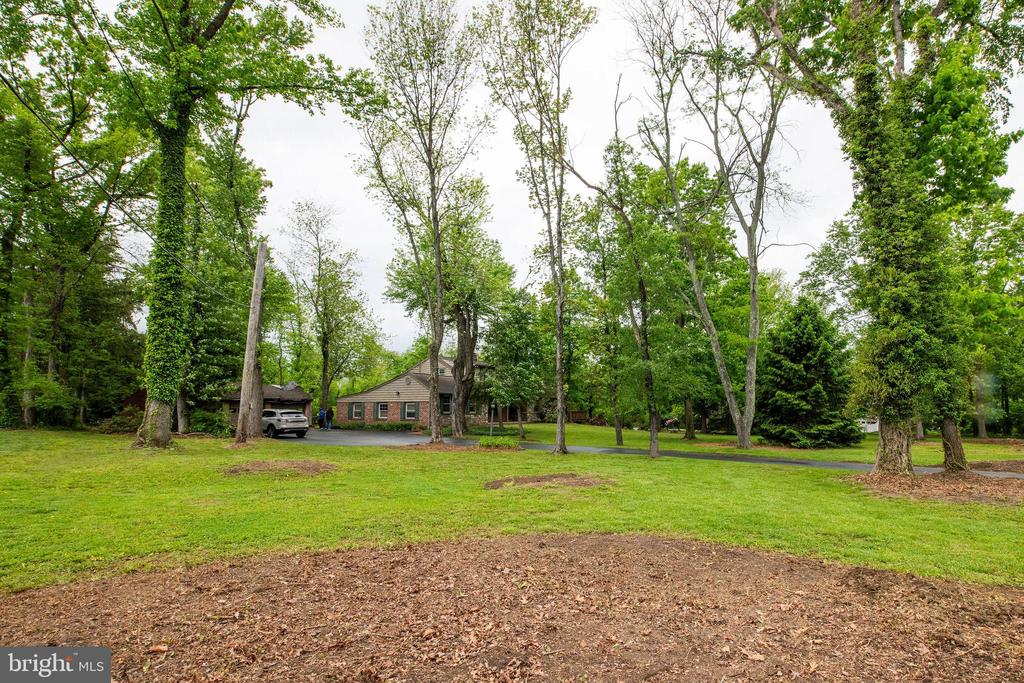 927 Herman Rd