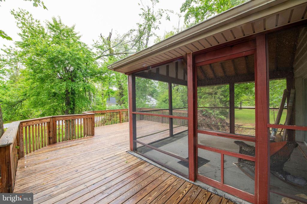 927 Herman Rd