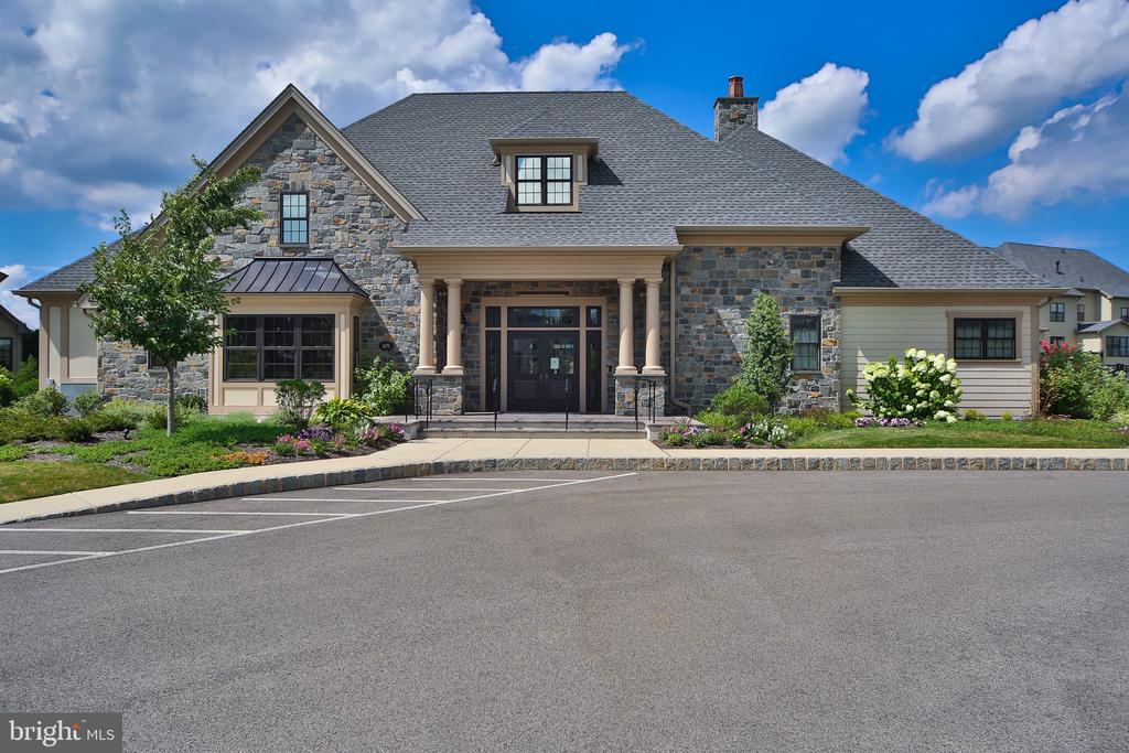 514 Valley Green Ct