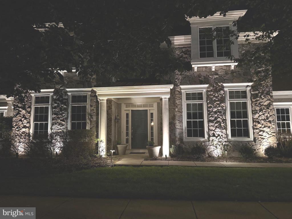 137 Mahogany Way