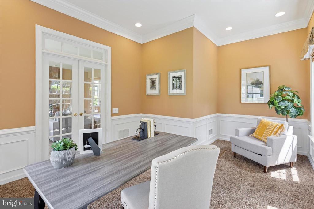 137 Mahogany Way