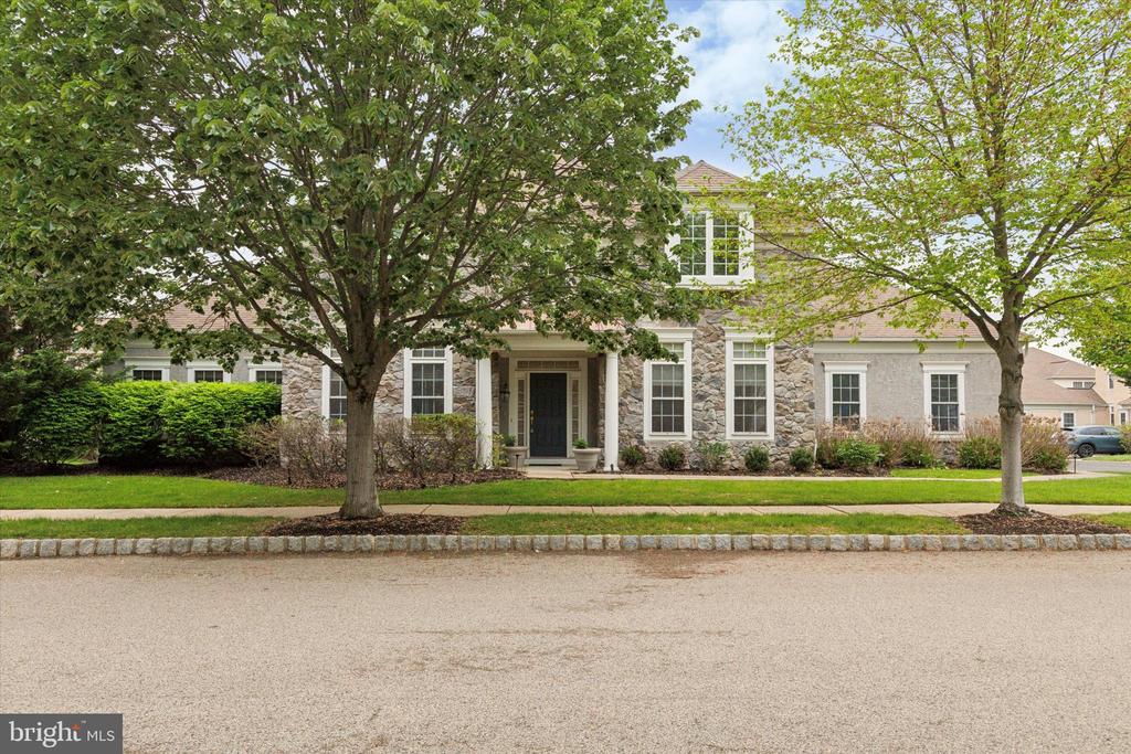 137 Mahogany Way