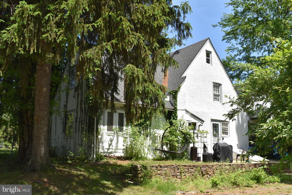 141 PLYMOUTH ROAD
