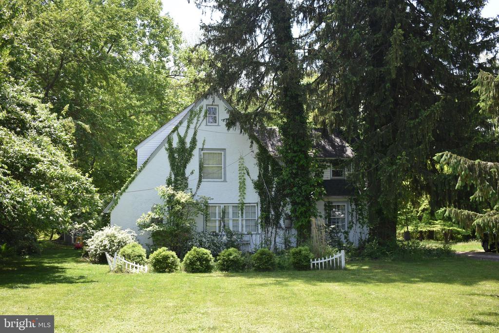 141 PLYMOUTH ROAD