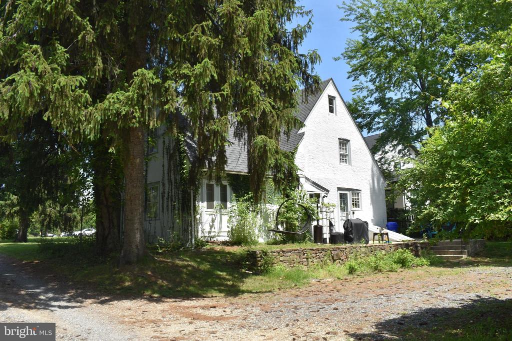 141 PLYMOUTH ROAD