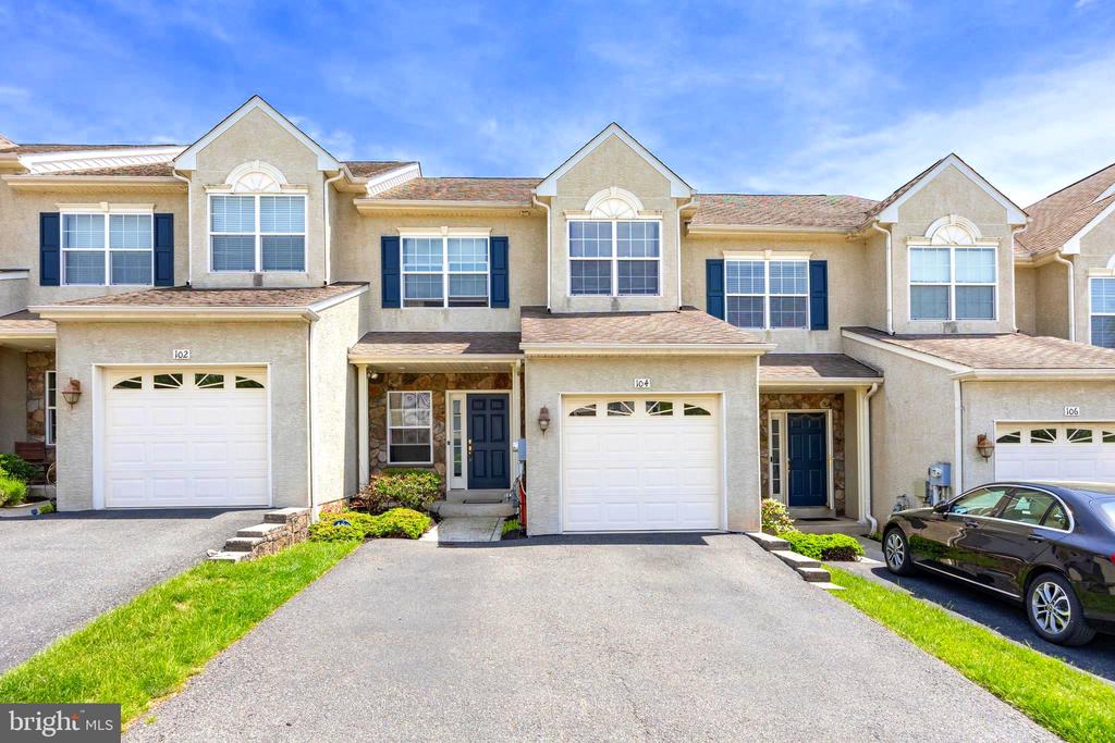 104 Golf Cart Dr