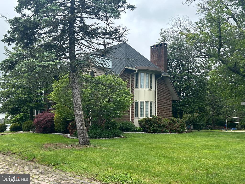 3232 Skippack Pike