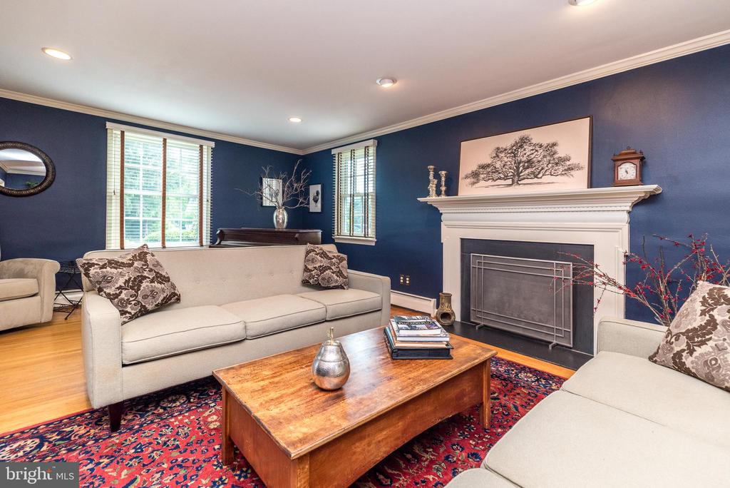 1212 Wallace Dr