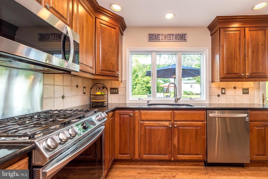 1212 Wallace Dr