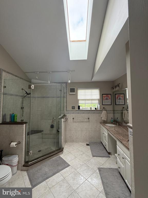 128 GLENEAGLES DR