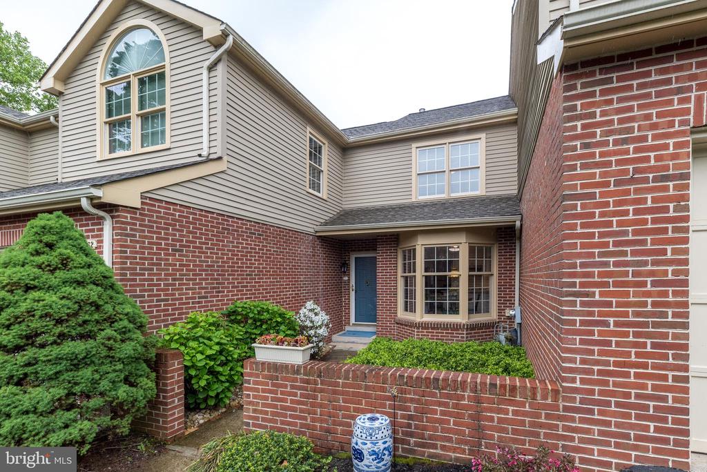 262 Towyn Ct
