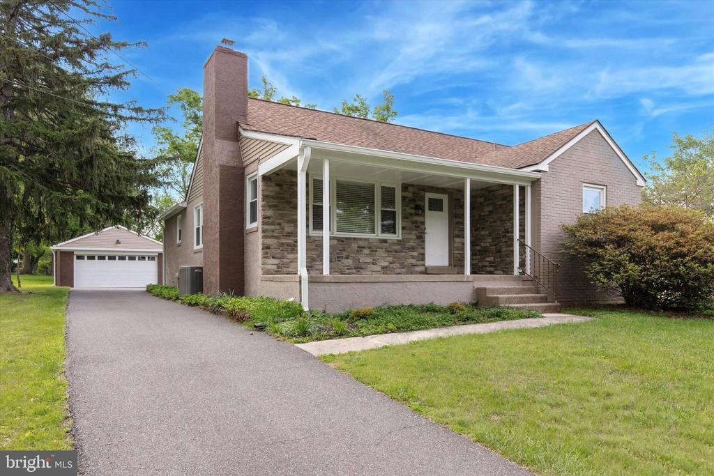 405 CEDAR HILL RD