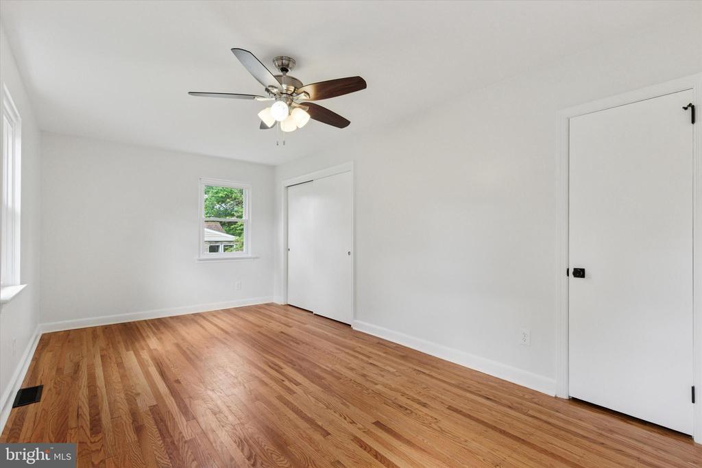 405 CEDAR HILL RD