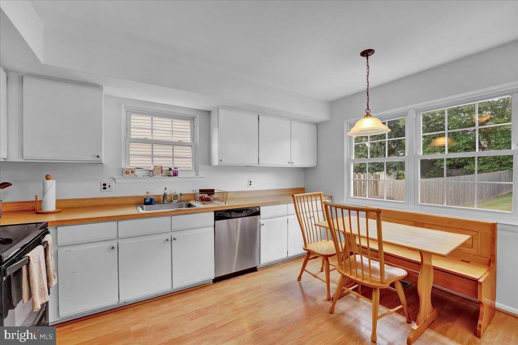 33 School Rd