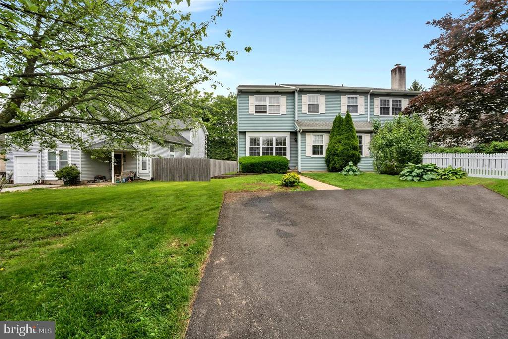 33 School Rd