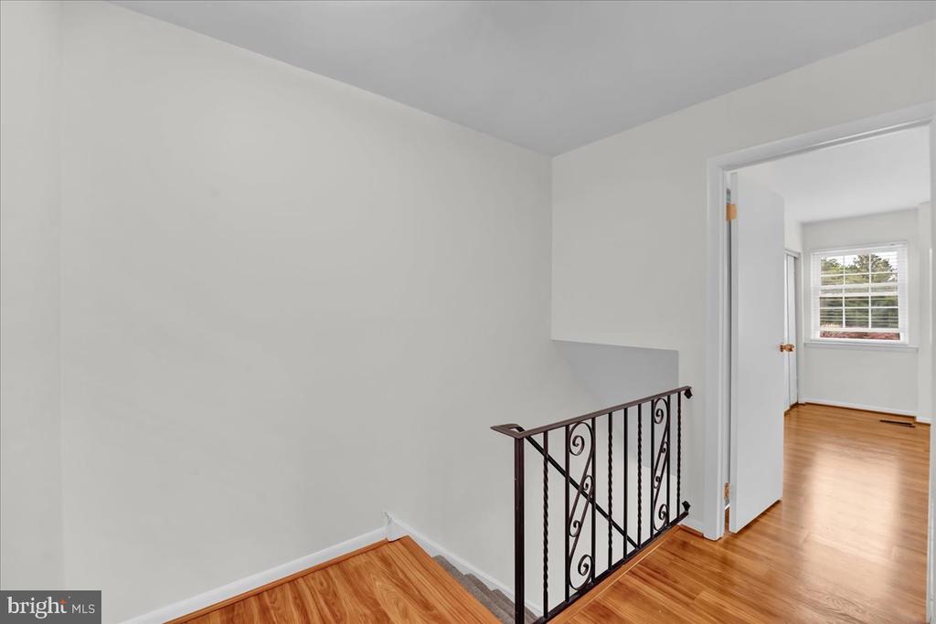 33 School Rd