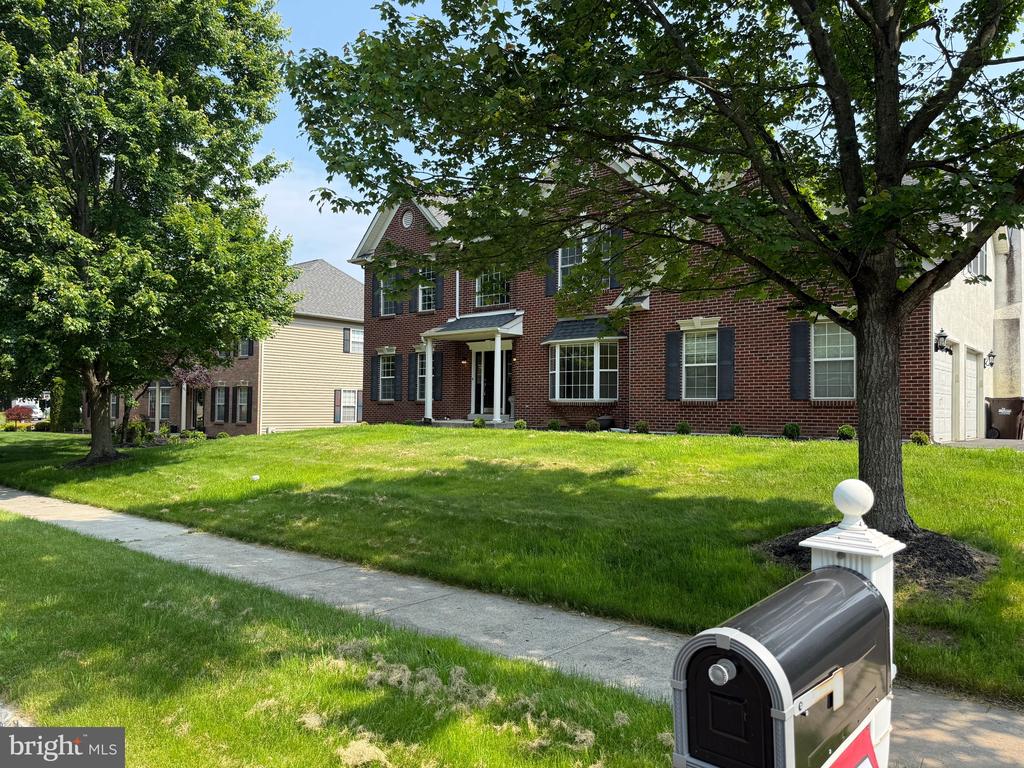 103 CARSON DR