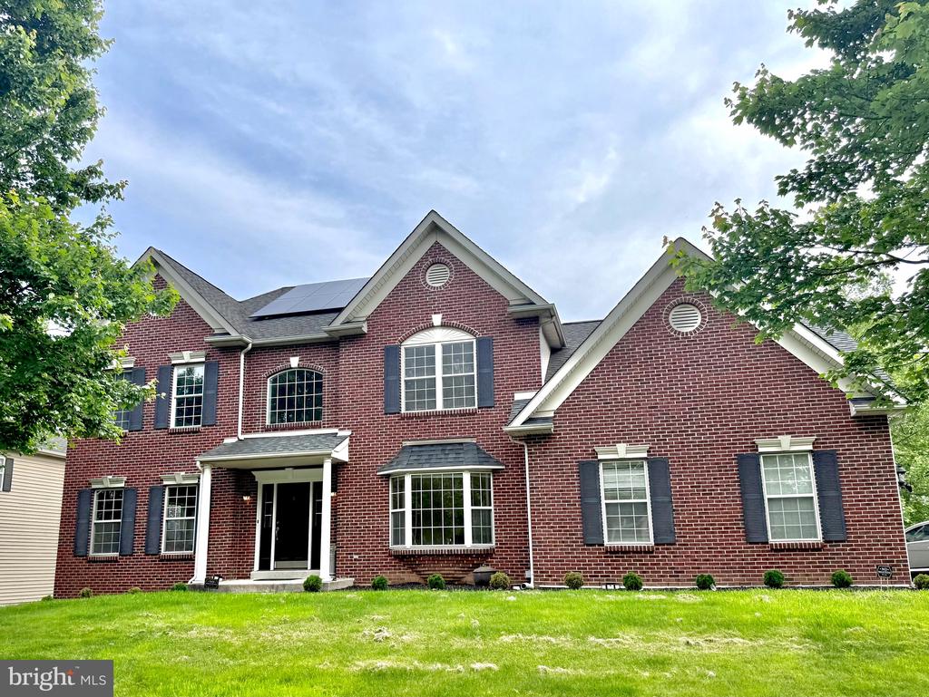 103 CARSON DR