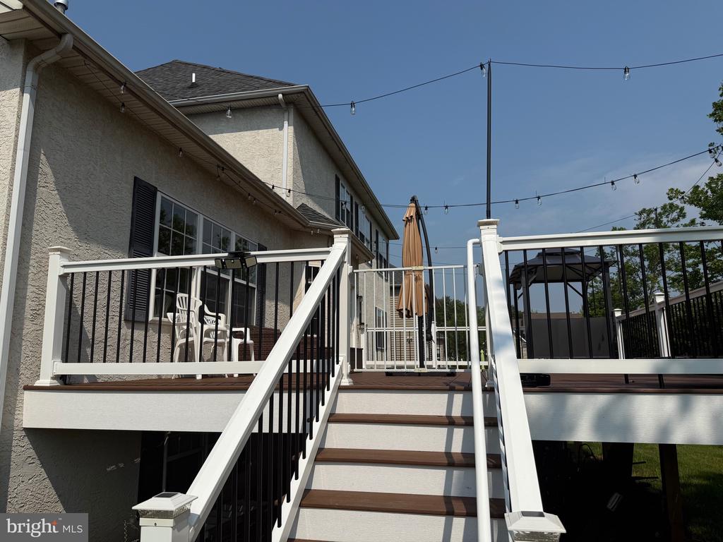 103 CARSON DR