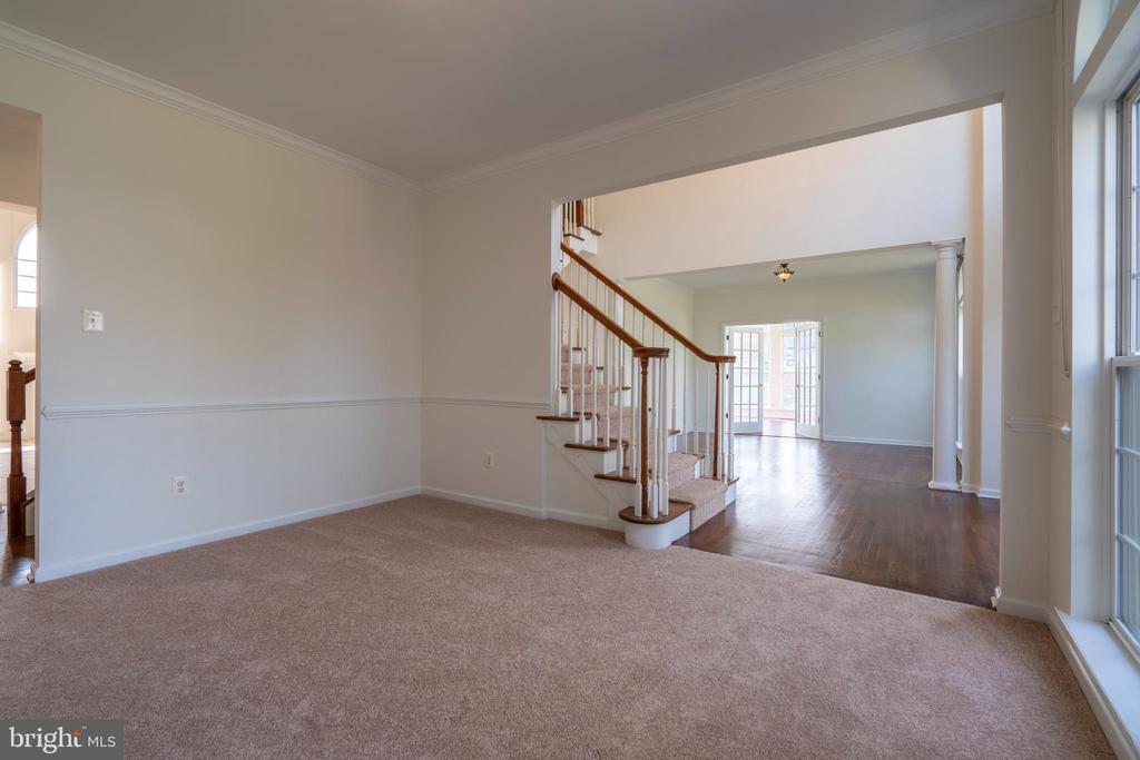 507 WINTER GREEN CIR