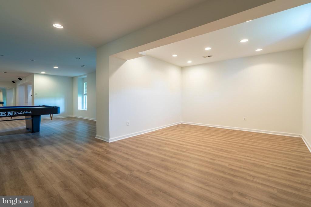 507 WINTER GREEN CIR