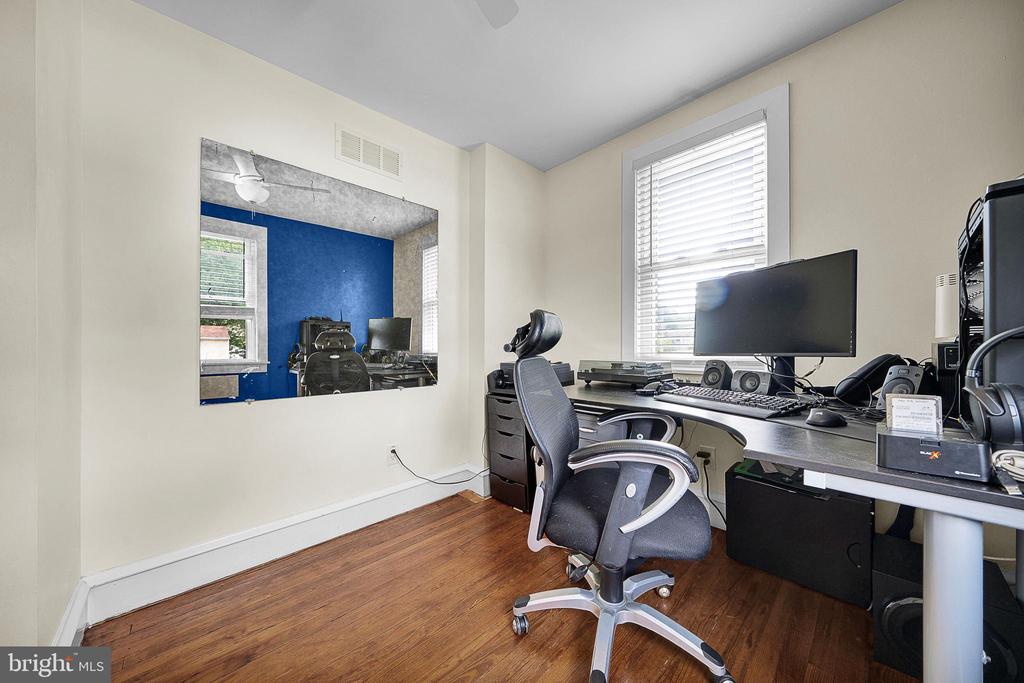320 Pearl Ave