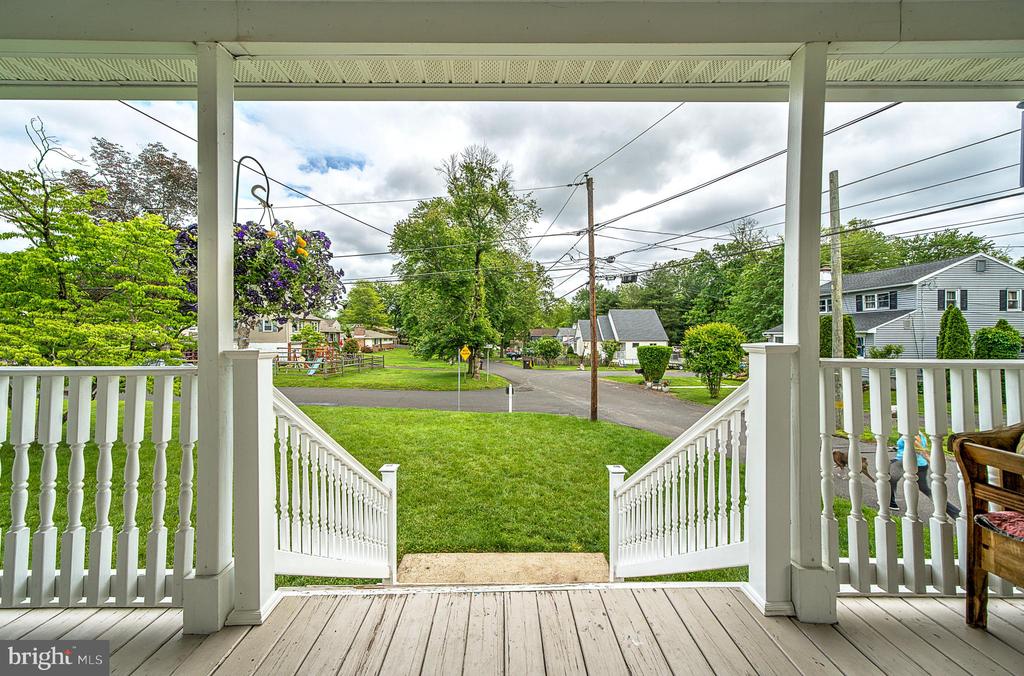 320 Pearl Ave