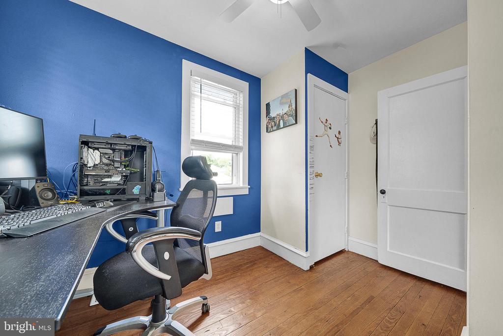 320 Pearl Ave