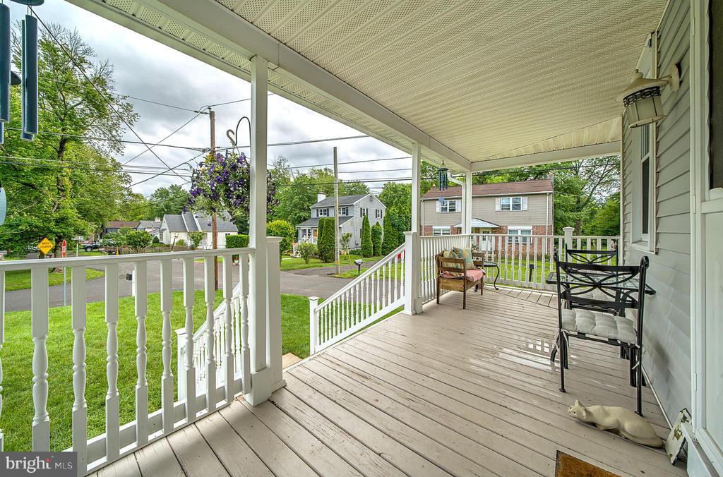 320 Pearl Ave