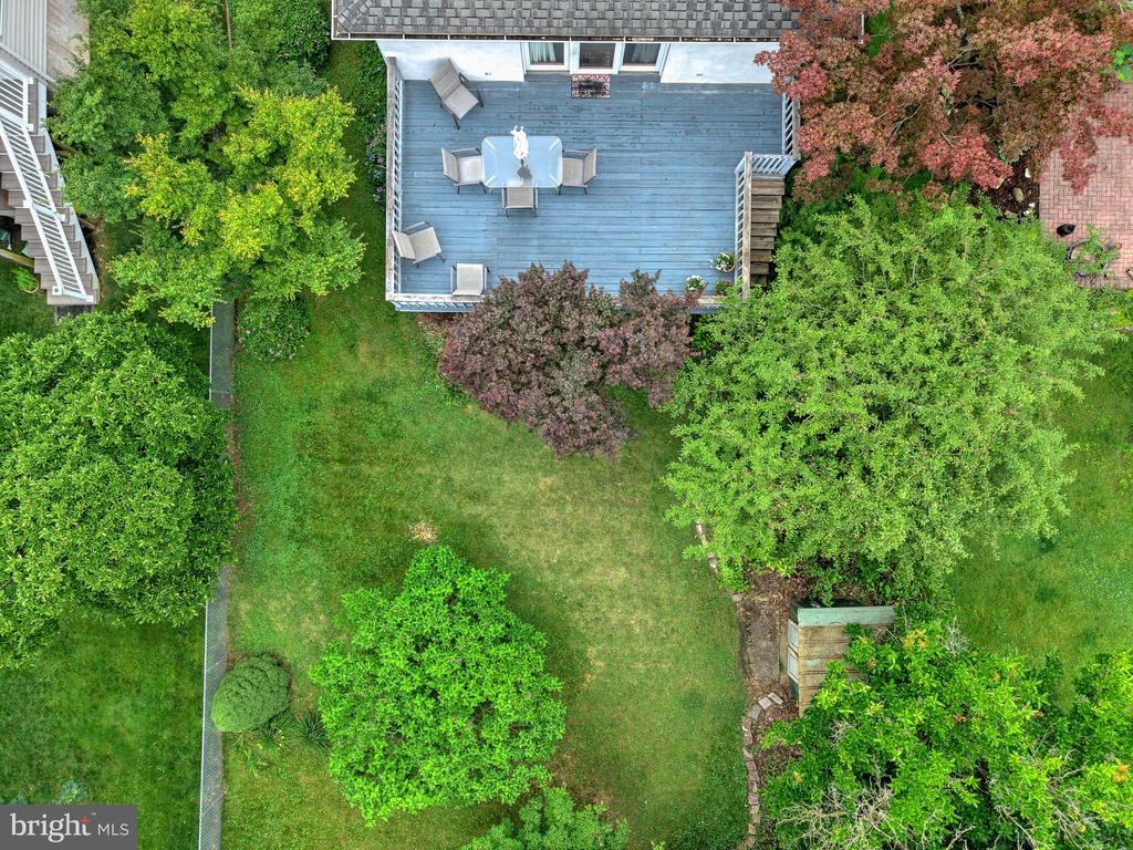 20 Grove Ave
