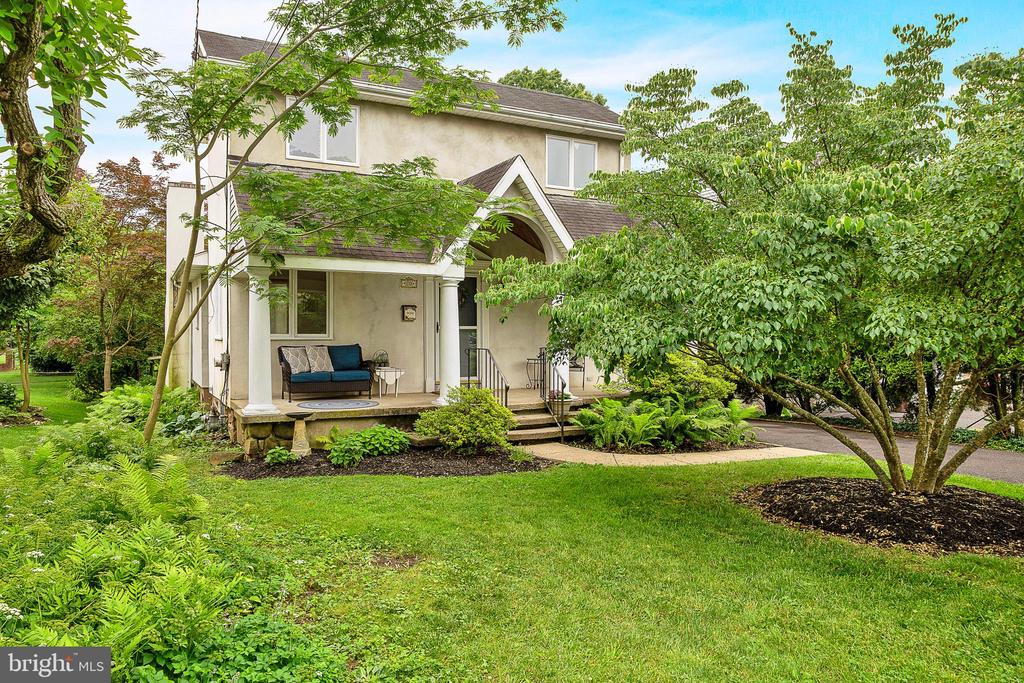 20 Grove Ave