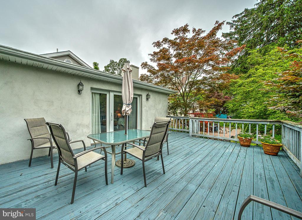 20 Grove Ave