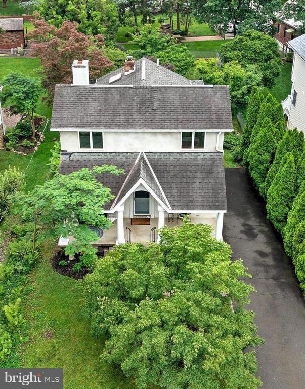 20 Grove Ave