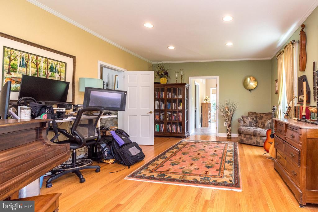 760 Audubon Dr