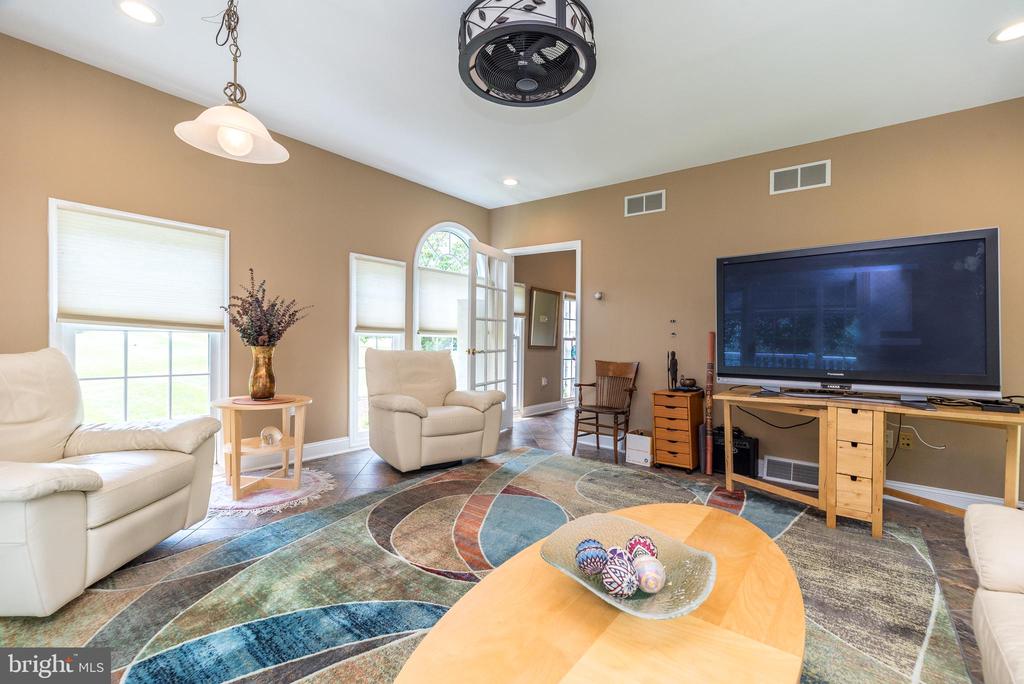 760 Audubon Dr