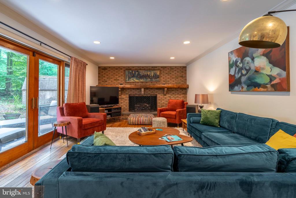 284 Whites Mill Rd