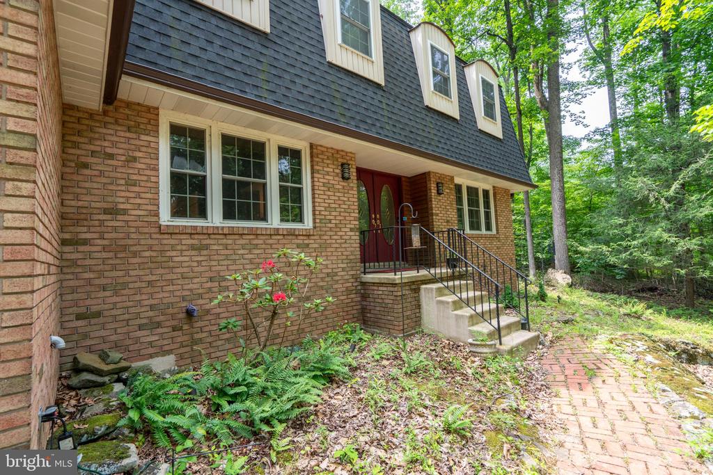 284 Whites Mill Rd
