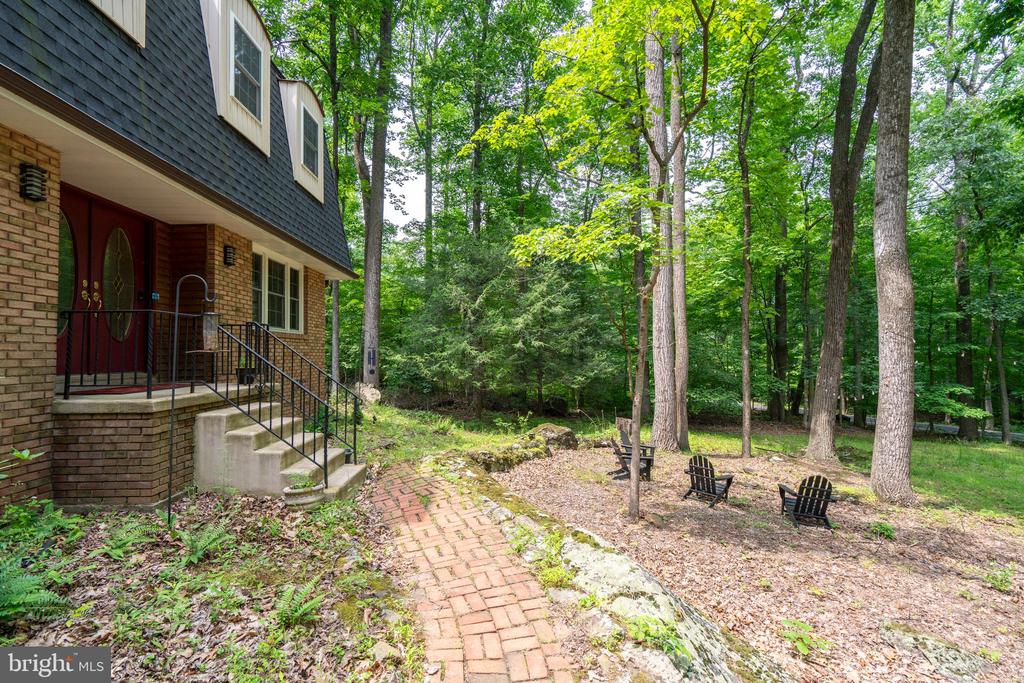 284 Whites Mill Rd