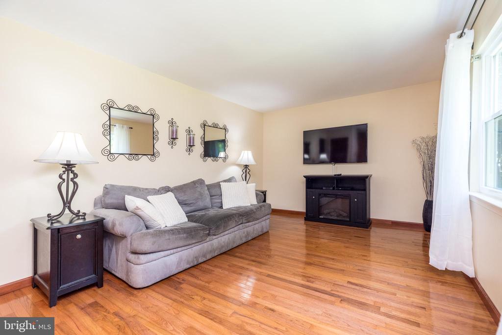 1220 Silo Cir
