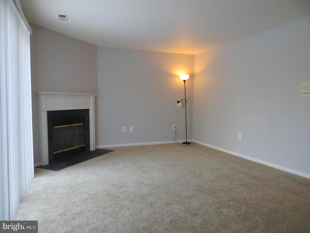 3606 CARRIAGE CT
