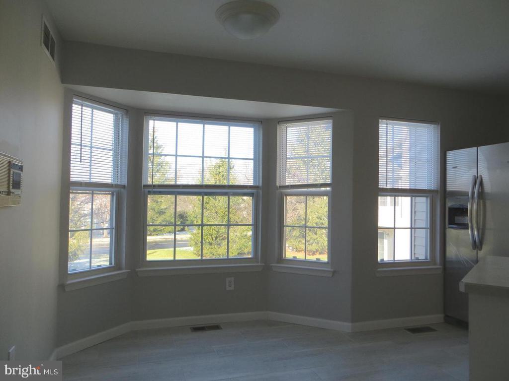 3606 CARRIAGE CT