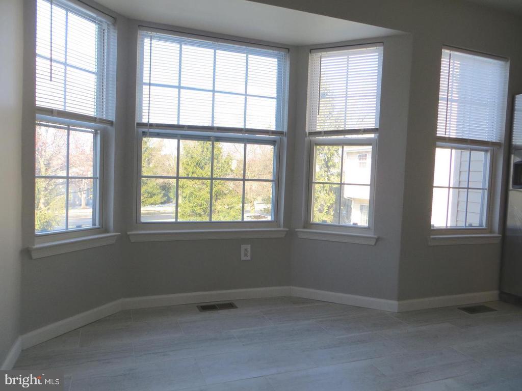 3606 CARRIAGE CT