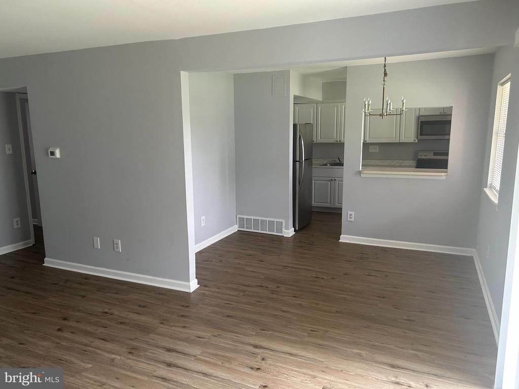 63 WEXFORD DR