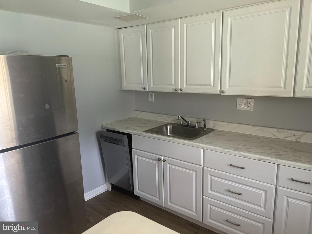 63 WEXFORD DR