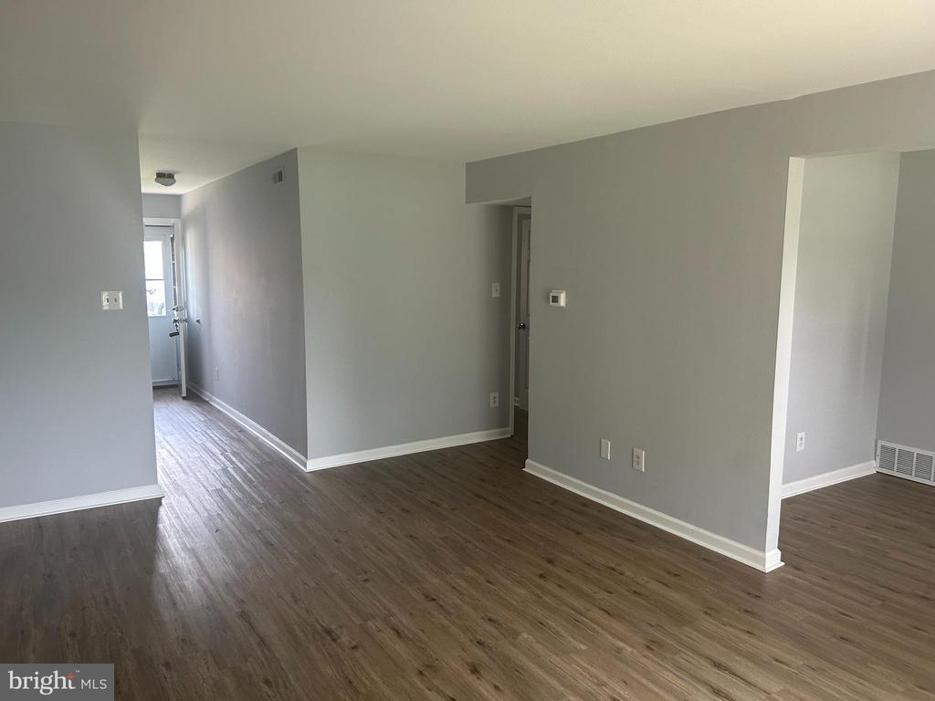63 WEXFORD DR