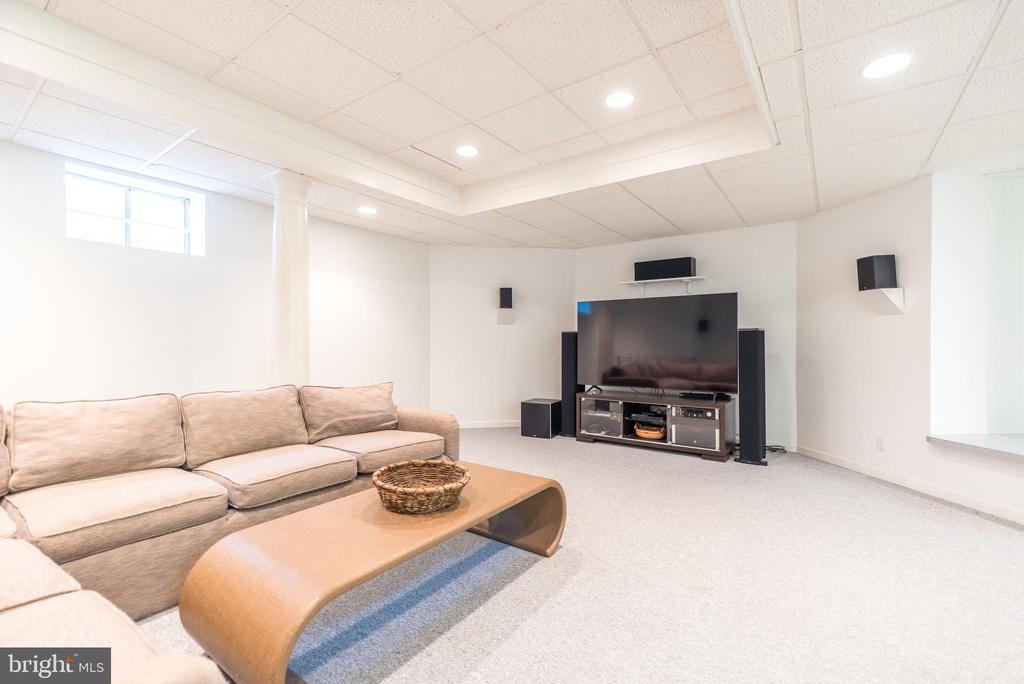 1657 Tuckerstown Rd