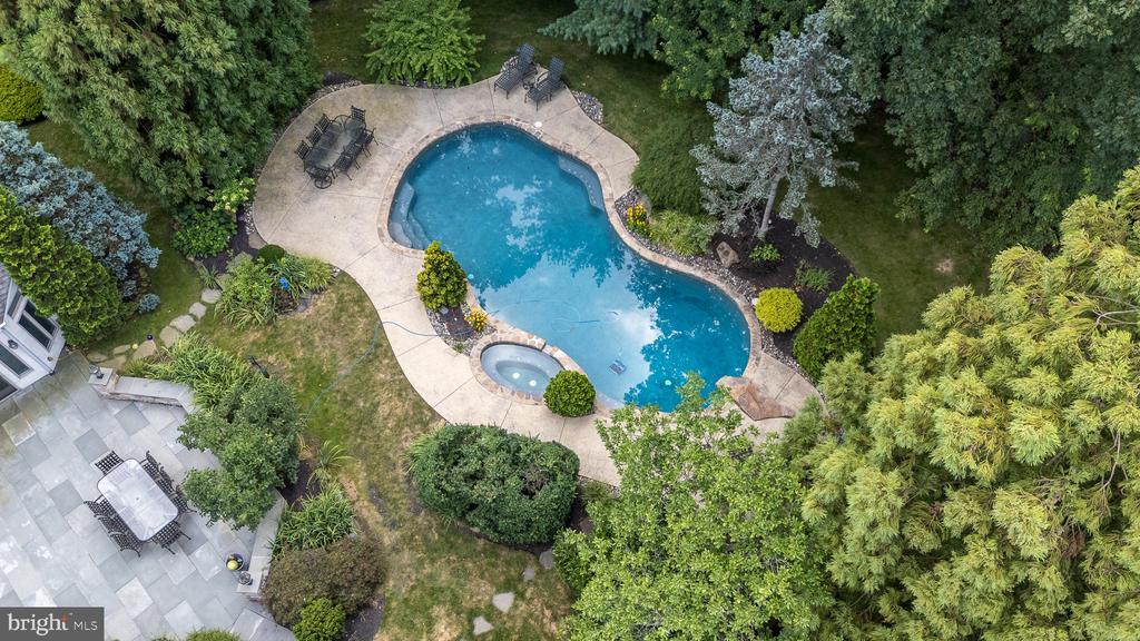 1657 Tuckerstown Rd