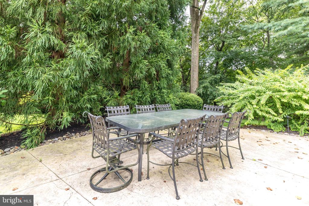 1657 Tuckerstown Rd